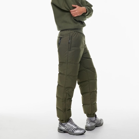 Aritzia The Super Puff™ Pant, Army Green, Size XS - NWT - Picture 5 of 16